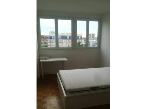 Furnished rental 3 room apartment 60 m² Argenteuil - 空室あり