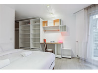 ID 402 entire 1 bedroom apartment with terrace at Clichy - Alquiler