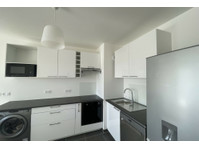 Flatio - all utilities included - Newly refurbished 80… - For Rent