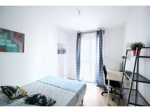 Private bedroom in shared apartment - Aluguel