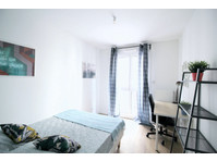 Private bedroom in shared apartment - Alquiler