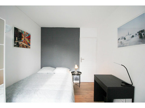 Private bedroom in shared flat - Te Huur