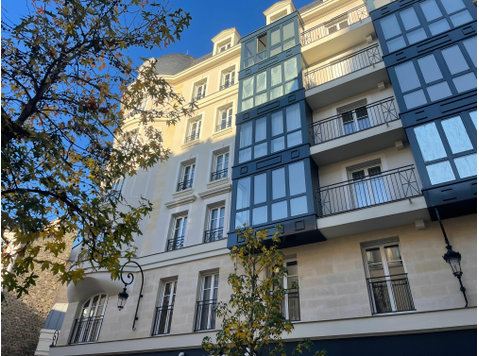 Room for rent in a brand new shared apartment - near Paris… - For Rent