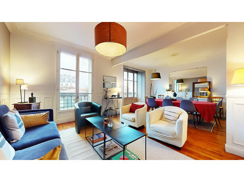 Wonderful suite near school - Аренда