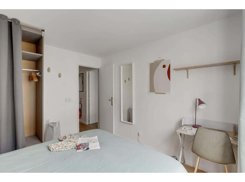 Chambre dans le 29 Rue Gustave Caillebotte - Apartments