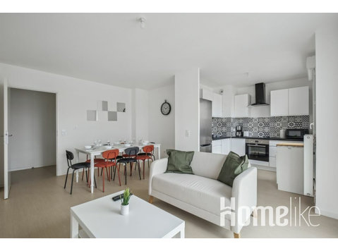 Chic and spacious apart with parking - Διαμερίσματα