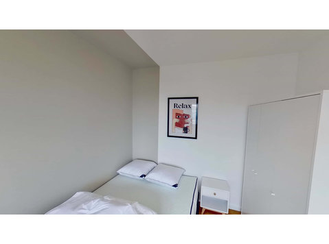 Clichy Cailloux 3 - Private Room (4) - Byty