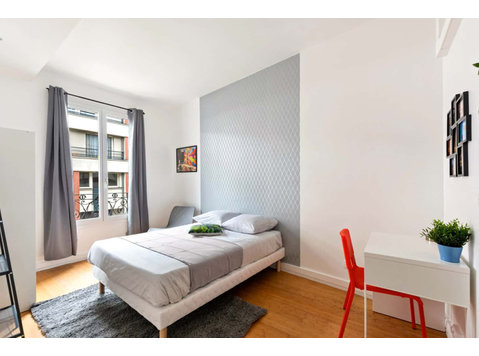 Comfortable and luminous room  12m² - Appartements