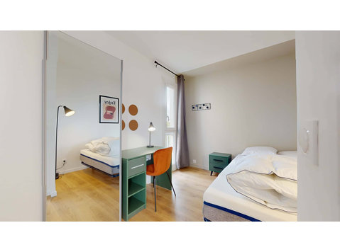 Créteil Delacroix - Private Room (3) - 	
Lägenheter