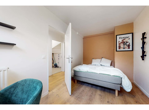 Créteil Eau Vive 1 - Private Room (5) - Apartments