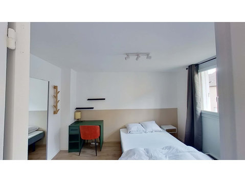 Gennevilliers Legall - Private Room (5) - Apartman Daireleri