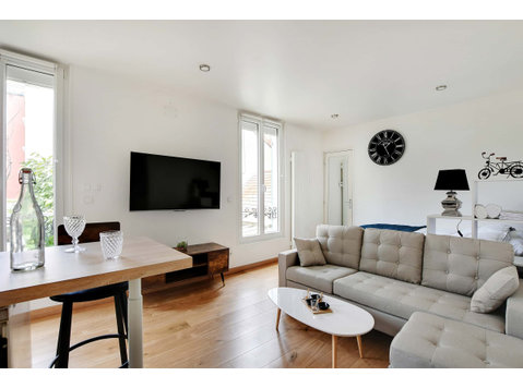 Magnifique studio neuf (aux portes de Paris) - Квартиры