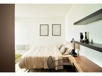 Move into this 10 m² cocoon in coliving in Puteaux - Leiligheter