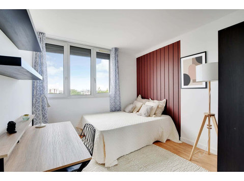 Move into this chic 10 m² room - Квартиры