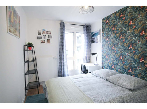 Nice calm bedroom  10m² - Appartements