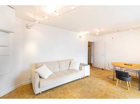 Rue Diderot, Issy-les-Moulineaux - Apartamentos