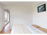 Chambre 2 - PETIT QUEVILLY - Appartements