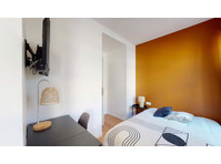 Chambre 2 - ST SEVER - Byty