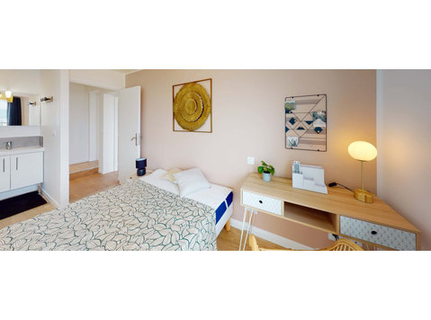Chambre 3 - PARMENTIER M - Byty