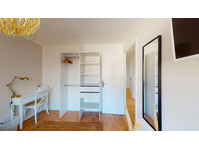 Chambre 3 - SAINT JULIEN - Apartments