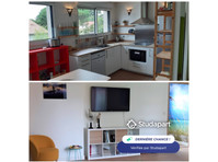 10 minutes from the Pessac Campus, I rent several furnished… - De inchiriat