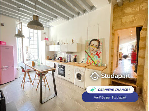 Bienvenue dans notre appartement moderne, niché dans le… - À louer