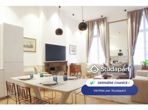 🅿️ Place de parking possible rue Lhote (incluse) !

Il… - Aluguel