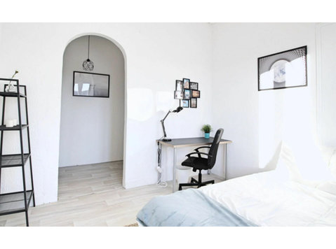 Co-living: Beautiful Room in the La Bastide Neighborhood - Til Leie