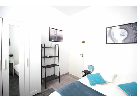 Coliving : Beautifully furnished room - De inchiriat