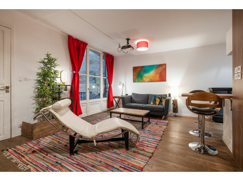 Loft with Jacuzzi and Sauna in the heart of the city - For Rent