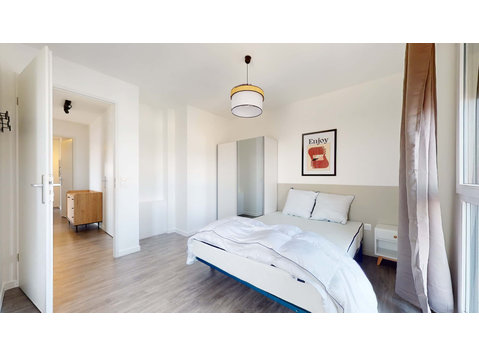 Bordeaux Marcel Dassault 3 - Private Room (4) - Apartments