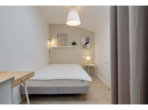 Chambre 11 - AVENUE THIERS - Apartmány