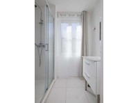 Chambre 12 - AVENUE THIERS - Appartements