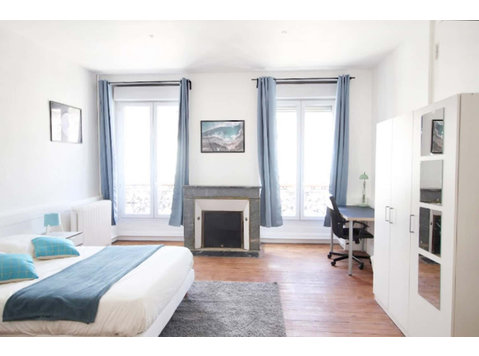 Large bright room  26m² - Asunnot