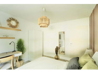 Luminous 12 m² bedroom for rent in coliving in Bègles - Квартиры