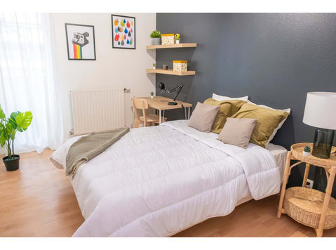 Move into this 11 m² room in Bordeaux - Apartmány