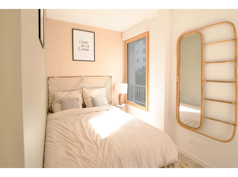 Move into this 9 m² room in a coliving apartment in Bordeaux - Apartman Daireleri