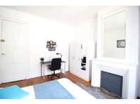 Spacious and welcoming room  16m² - Appartementen