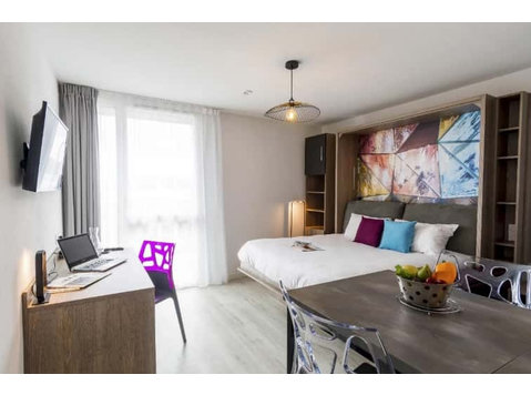 Studio meublé de 1 à 2 personnes de 22 à 24 m2 - Apartmány