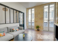 Superbe T2 meublé avec balcon en plein cœur de Bordeaux - Leiligheter