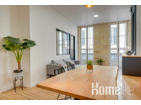 Superbe T2 meublé avec balcon en plein cœur de Bordeaux - Appartements