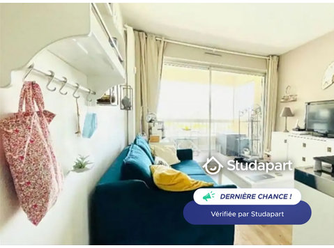 Appartement plein de charme situé dans une résidence… - الإيجار