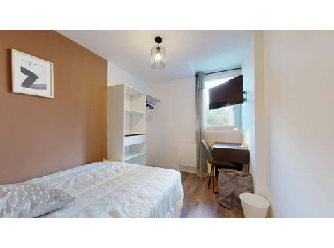 Chambre 1 - MOURGUES B - Apartments