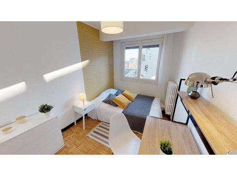 Chambre dans le 16 rue Jules Ferry - Apartments
