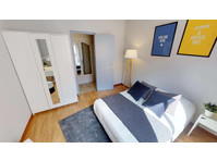 Chambre dans le 36 Rue Caizergues de Pradines - Apartments