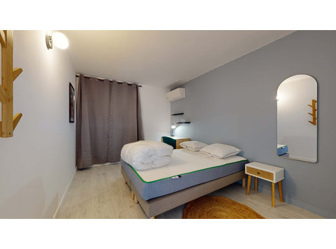 Montpellier Camargue - Private Room (1) - Apartments