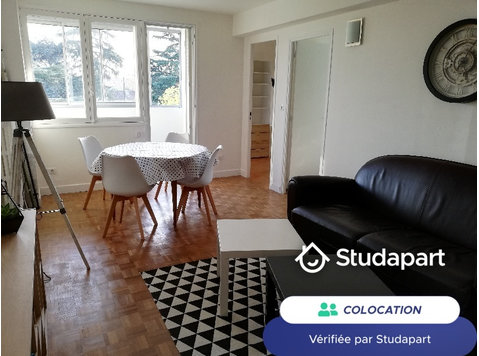 Au plaisir de vous rencontrer !
Sophie

Au plaisir de vous… - À louer