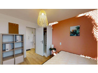 Chambre 1 - LARRAMET - Apartments