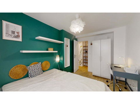 Chambre 2 - BRAVES C - Appartements
