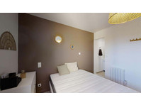 Chambre 2 - GLOIRE - Apartments